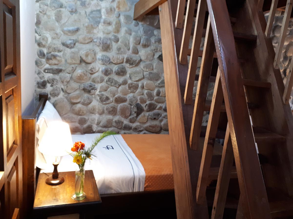 Ecohotel Bordones Isnos Exterior photo